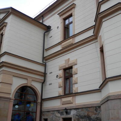 Odvlhčenie elektrosmózou so systémom Drypol v MŠ a galérii