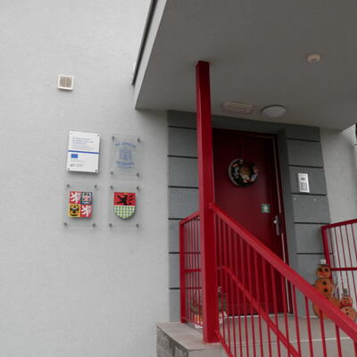 Vysúšanie navlhnutej pivnice a základov v materskej škole