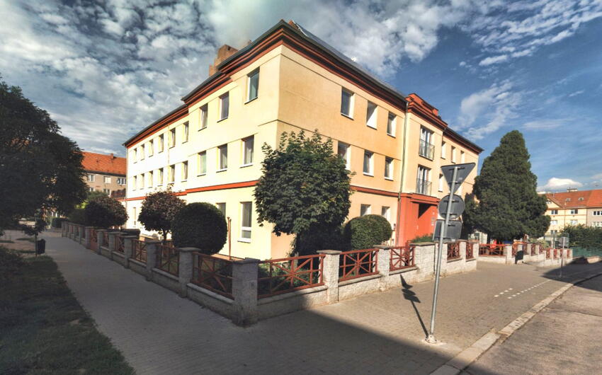Sanácia vlhkého muriva pomocou elektroosmózy v detskom centre