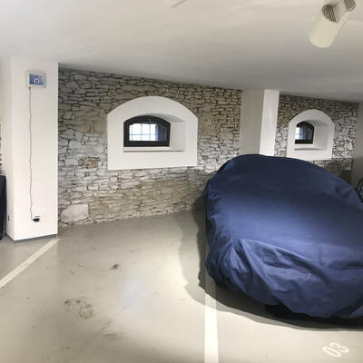 Vysušené komerčné priestory na automobily