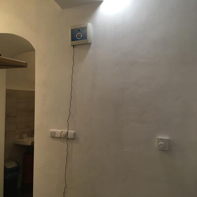 Odstránenie vzlínajúcej vlhkosti a plesne na prízemí budovy