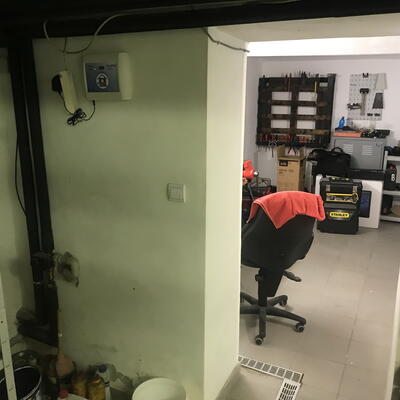 Eliminácia navlhnutého muriva vo firme so sušičom Drypol