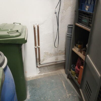 Odvlhčenie múrov pulznou elektroosmózou v hasičskej zbrojnici