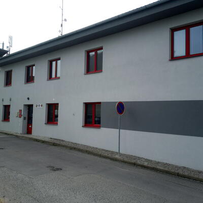 Odvlhčenie múrov pulznou elektroosmózou v hasičskej zbrojnici