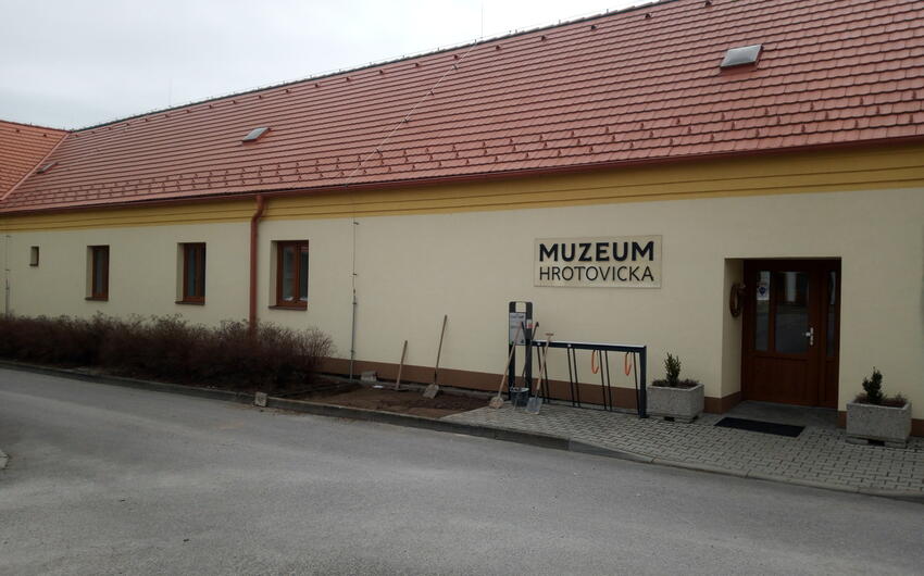 Vysúšanie múrov v múzeu elektroosmotickým systémom Drypol