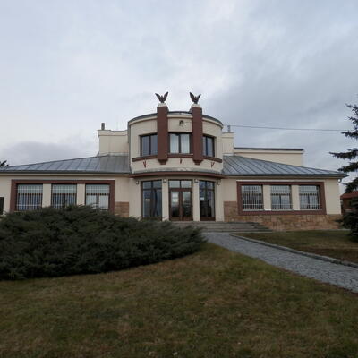 Sanácia sokolovne prístrojom na odstránenie vlhkosti Drypol