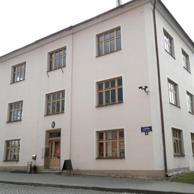 Vysušenie a trvalá izolácia od vlhkosti obecného úradu