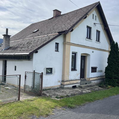 Vysušenie múrov pomocou Drypol 50 v rodinnom domčeku v Hejniciach