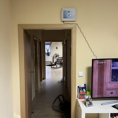 Zastavenie a izolácia vzlínajúcej vlhkosti v rodinnom dome v Rosoviciach