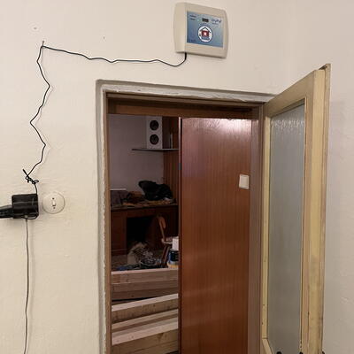 Odstraňovanie vlhkosti v 100 rokov starom dome v Sedliciach