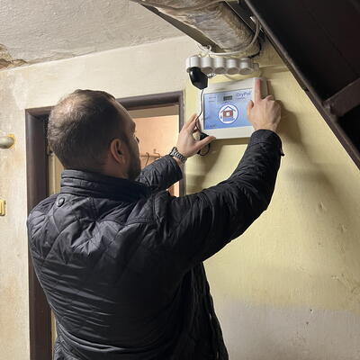 Vysušovanie veľa mokrej pivnice 100 rokov starého domu - Hviezdonica