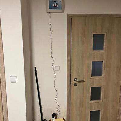 Odstraňovanie vlhkosti elektroosmózou v 100-ročnom dome