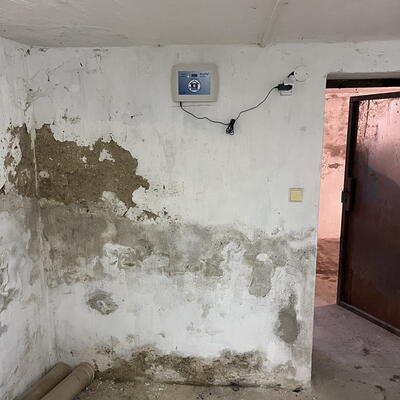 Sanácia vlhkého domu pomocou DryPol® 30m vo Vlašimi