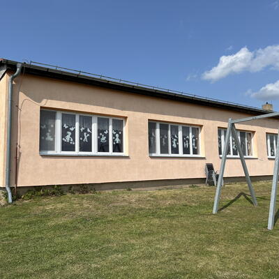 V materskej škôlke v Lome pri Tachove odvlhčujeme vlhké steny