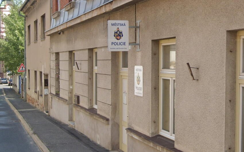 Vysušujeme služobňu mestskej polície v Kostelci - #1