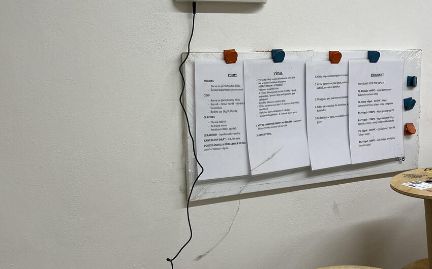 V Kadani vysušujeme pivničné priestory veľkej škôlky.