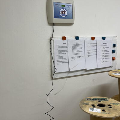 V Kadani vysušujeme pivničné priestory veľkej škôlky.