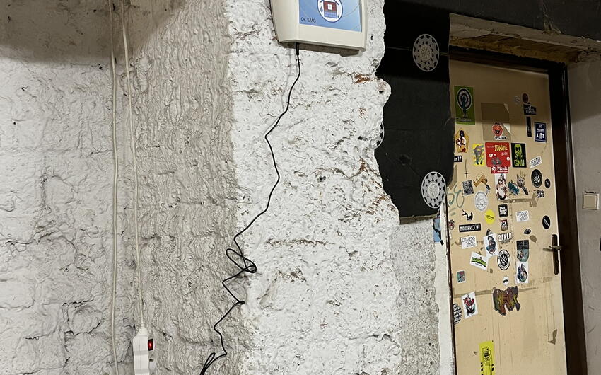 Odvlhčujeme suterén nájomného domu v Prahe. - #1