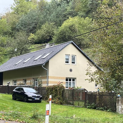 Odvlhčujeme 150 rokov starú usadlosť v Hornej Bukovine.