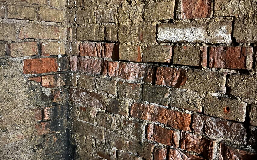 V Chebe vysušujeme celú pivnicu radového bytového domu - #3