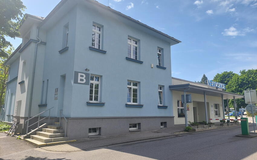 V Litomyšlskej nemocnici vysušujeme vstupnú budovu do areálu - #1