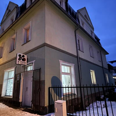 V Liberci vysúšame vlhkosť muriva v pivnici bytového domu