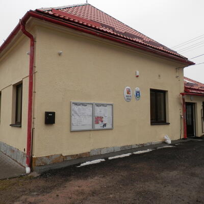 Izolácia s aktívnym vysúšaním zariadením Drypol na úrade