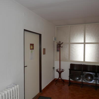 Odvlhčenie domu v Domašove služieb sušičom na princípe elektroosmózu