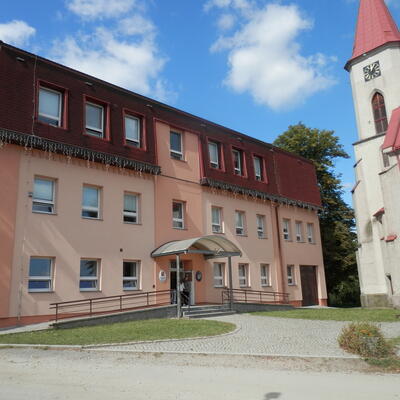 Vysušenie a ochrana pred vzlínajúcou vlhkosťou na ZŠ a MŠ Herálec