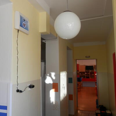 Odlhčenie muriva so sušičom muriva Drypol v materskej škôlke Holasice