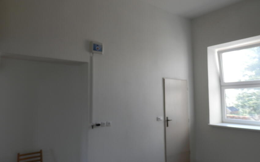 Odvlhčenie kultúrneho domu a následná hydroizolácia elektroosmózou - #1