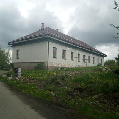 Odvlhčenie kladenského kultúrneho domu a následná hydroizolácia elektroosmózou