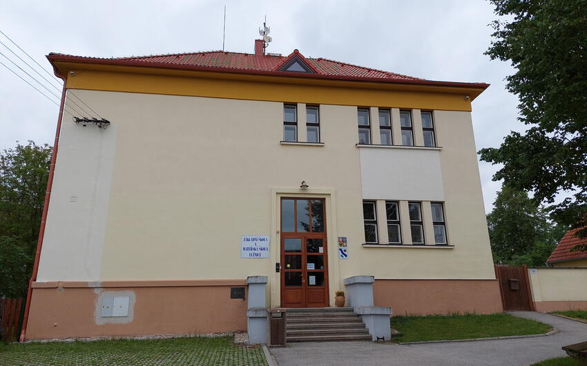 Vysúšanie muriva v budove Základnej a Materskej školy Lužnice