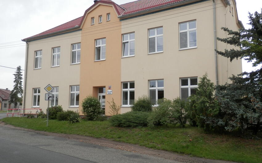 Odstraňovanie vlhkosti v budovách ZŠ, kultúrneho domu a úradu