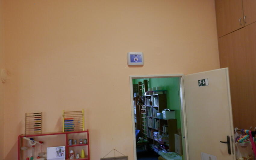 Aktívne odvlhčovanie elektroosmózou na úrade av MŠ - #1